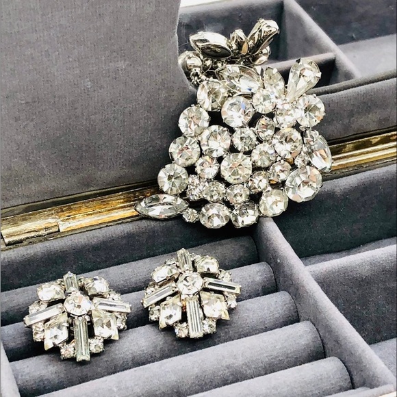 Vintage Clear Crystal Deco Earrings & Cluster Brooch - Picture 6 of 9